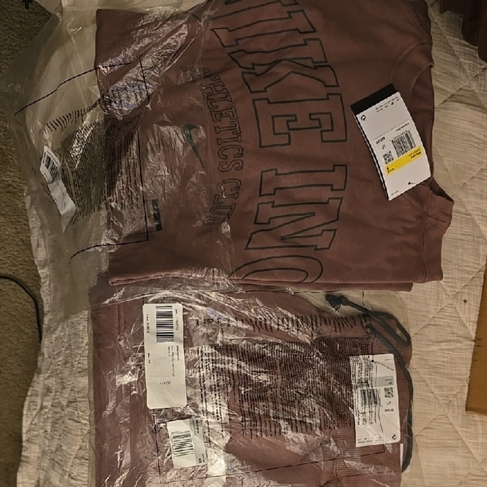 Nike Athletics Club Sweatshirt